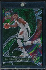 GIANNIS ANTETOKOUNMPO 2021 SPECTRA META #D/25 # 34 RARE! BUCKS! HOFER!