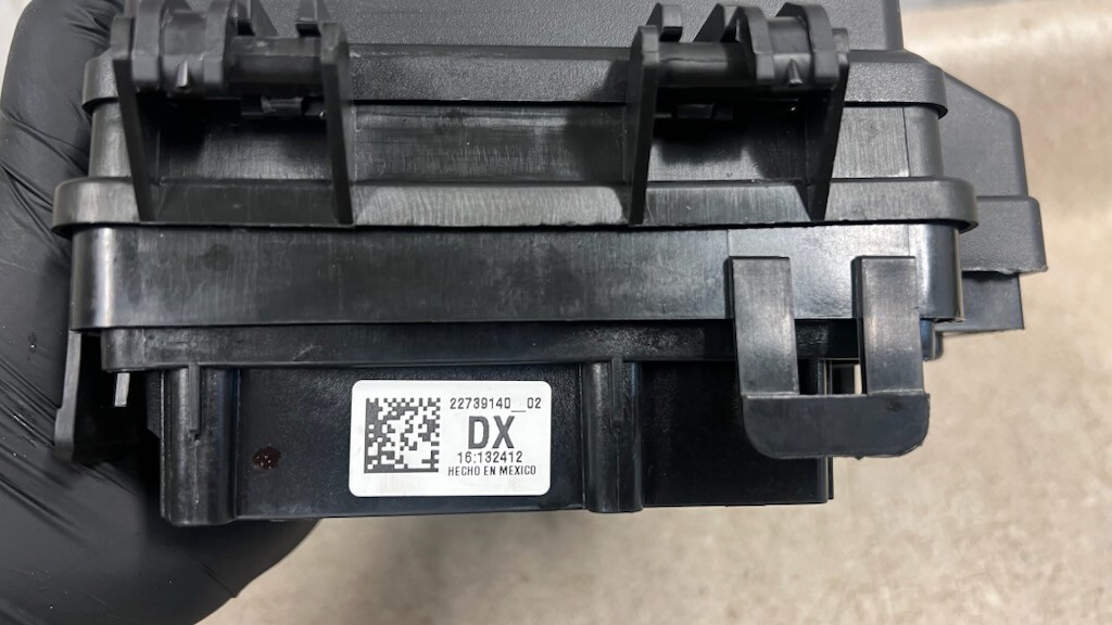 2009 2013 Corvette C6 Engine Under Hood Fuse Box Block OEM