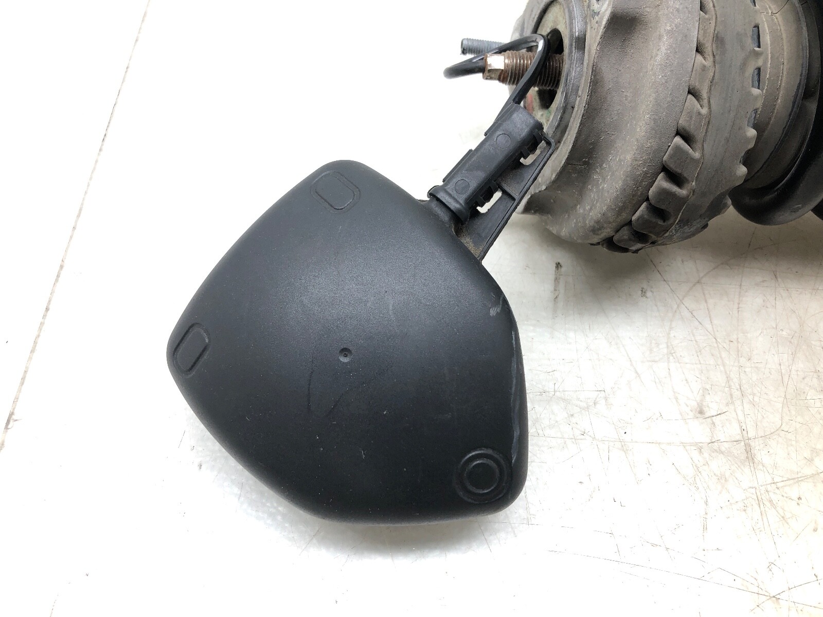 2014-2020 MASERATI QUATTROPORTE AWD LEFT DRIVER FRONT SHOCK STRUT ABSORBER OEM.