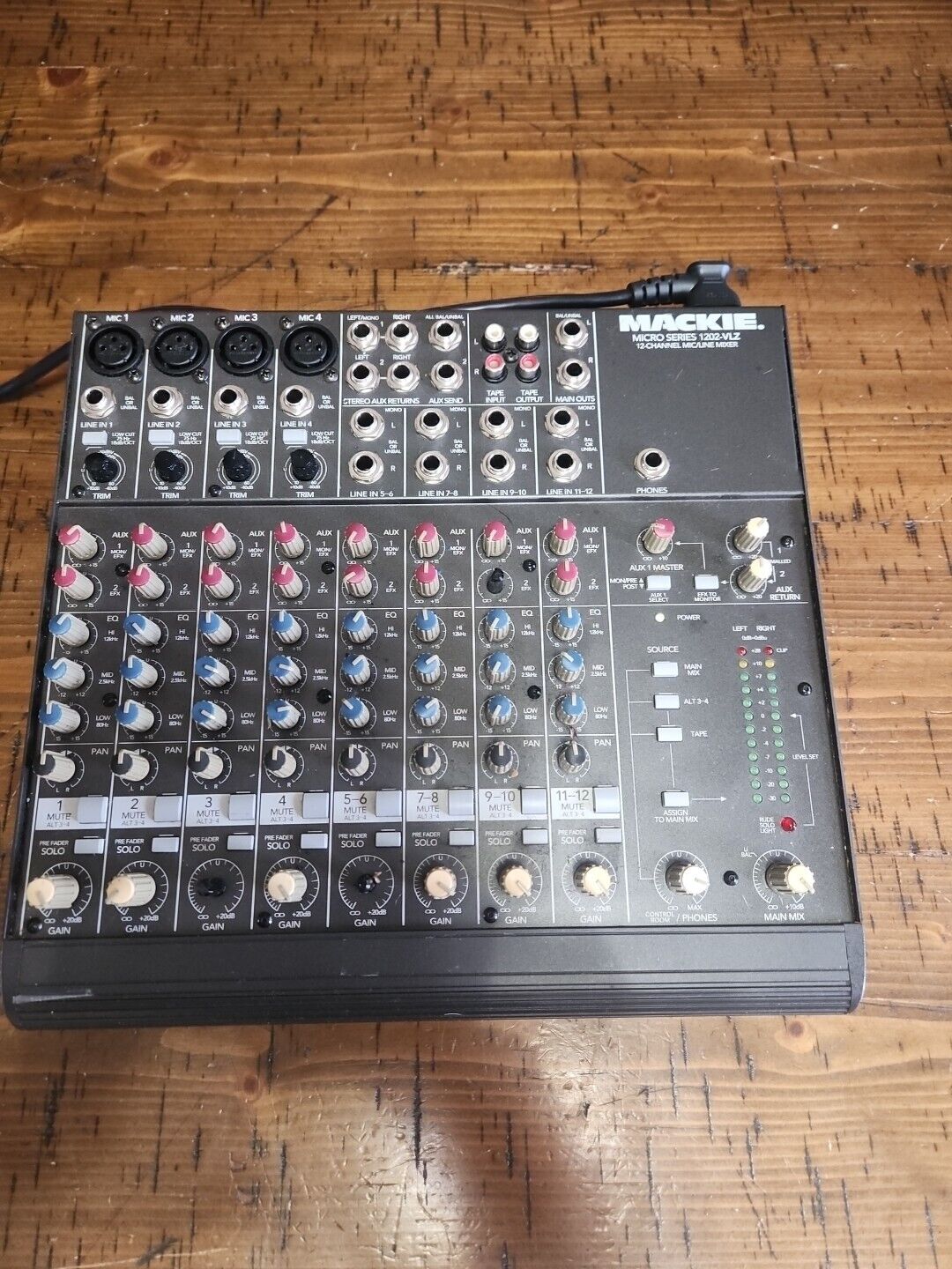 Mackie 1202-VLZ PRO 12-Channel Mic/Line Mixer 