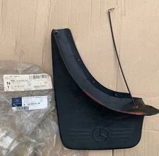 брызговик задний левый Мерседес ML320