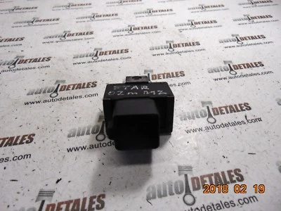 Mitsubishi Space Star, Carisma Brillant Prise Relais 7700115078 Occasion 2002 - Photo 1/4