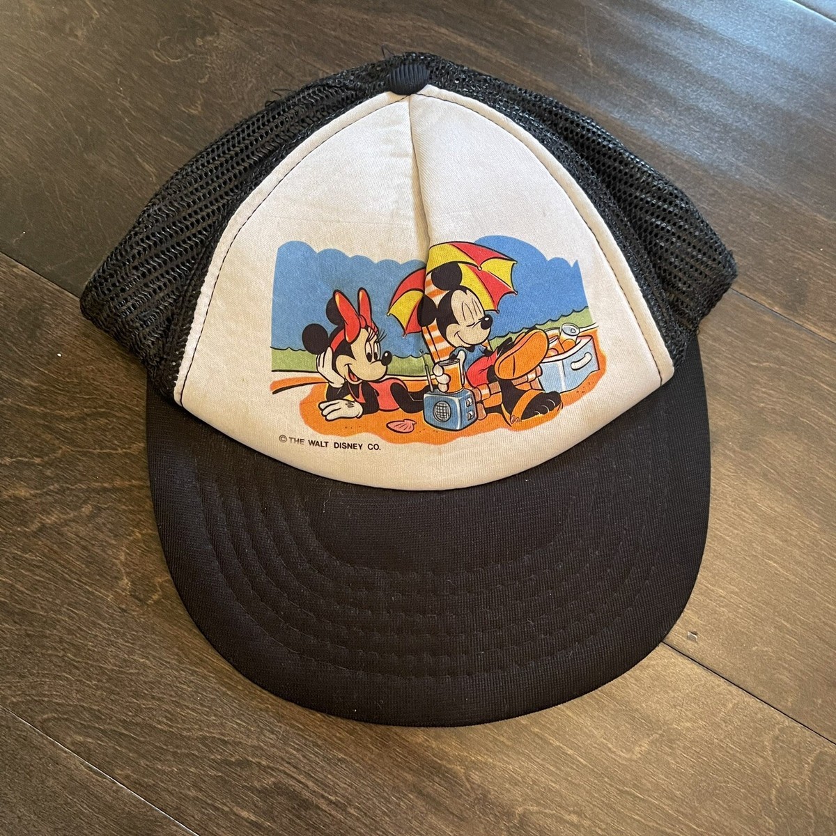 1980s Vintage Disneyland Walt Disney SNAPBACK TRUCKER HAT CAP