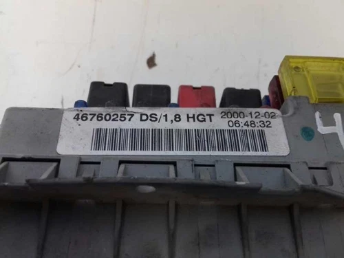 46760257 Porta Fusibili per FIAT II PUNTO (188) BERLINA 2523547 - Foto 2 di 3