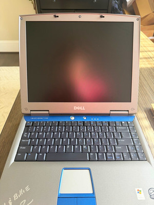 Dell Inspiron 1100 15'' Intel Celeron 512MB 40GB HDD Windows XP