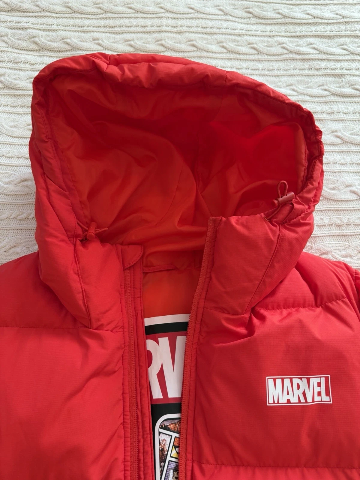 MARVEL 80th YEAR ANNIVERSARY Red Puffer Jacket Hooded Coat Men L image 3