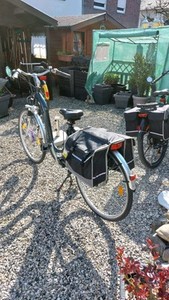 E Bike 650€ Zuverkaufen Akku , Ladegerät neu