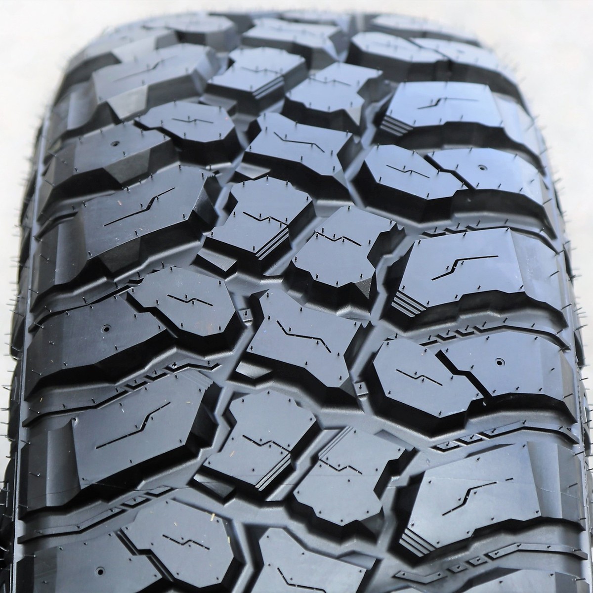 33X12.50R15 Fortune Tormenta M/T FSR310 LT Load C 6 Ply MT Mud