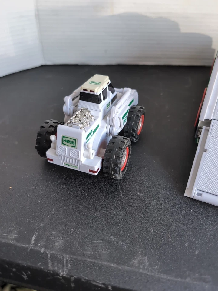 Remolque de juguete Hess 2019 blanco Foto 4 de 4