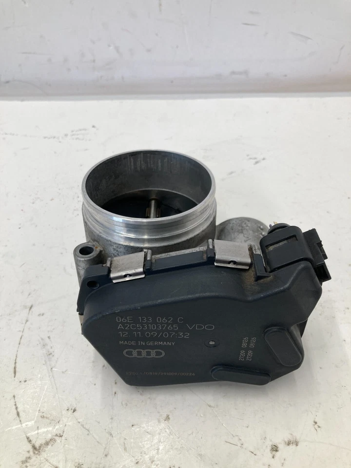 Conjunto de carrocería de válvula de acelerador motor Audi A6 Quattro 09-18 OEM 06E133062C Foto 4 de 4