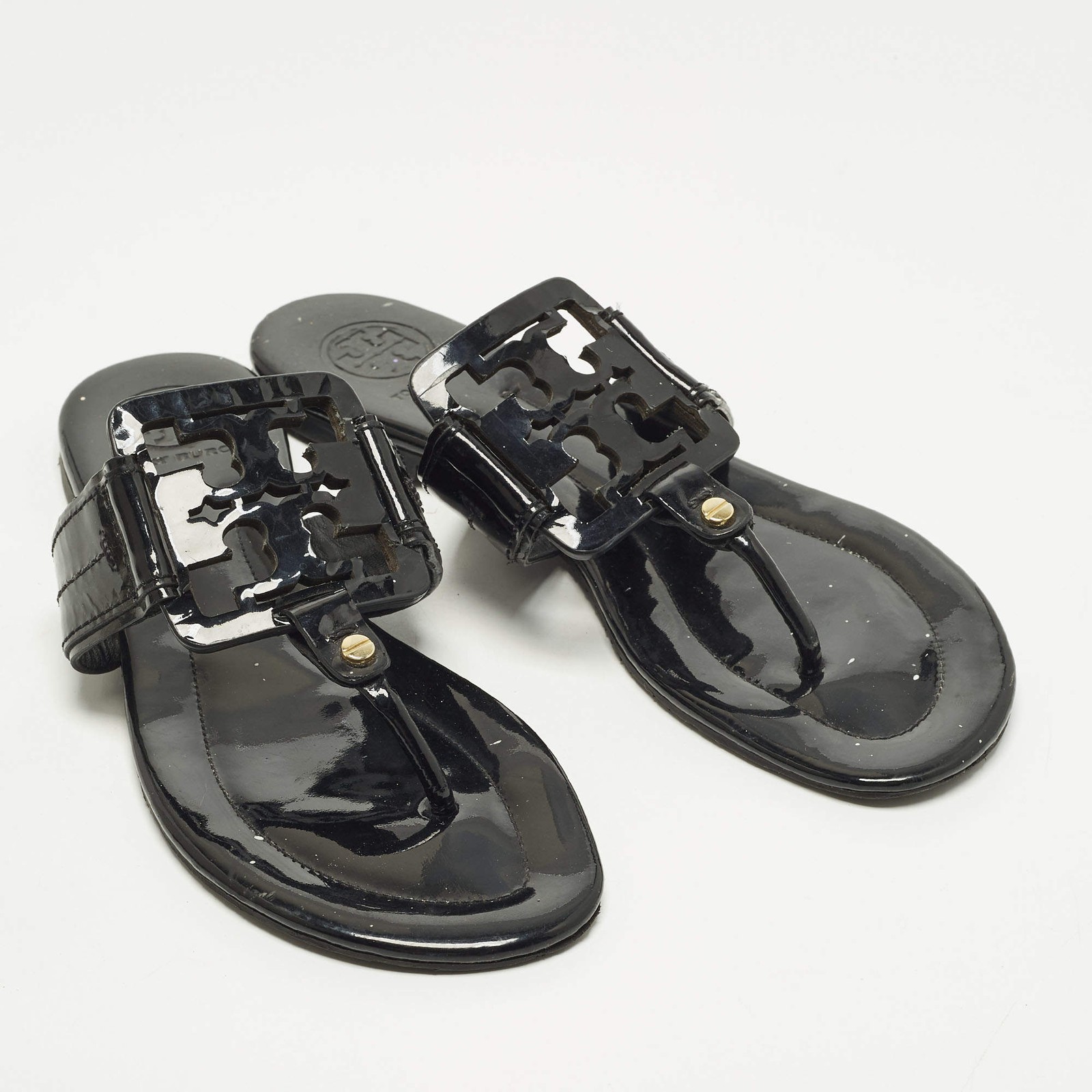 Tory Burch Miller Size 38.5 Black Patent Leather Thong Flats thumbnail 4