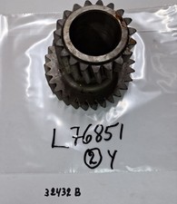 Used Tractor Parts Ohn Deere Gear L76851 Genuine  Fit 6010, 6100, 6110, 6300, 63