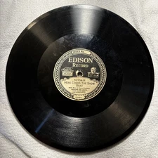 Edison Diamond Disc 52104- Here Comes The Show Boat (1927) Vaughn De Leath