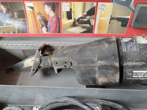 Atlas Copco SSE600 Reciprocating Saw 240Volt - Picture 3 of 5