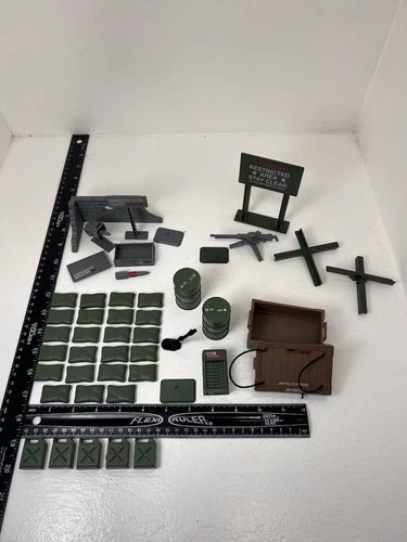 VTG 1984 Hasbro GI Joe Mortar/missile Defense Extra Parts Builder Lot.