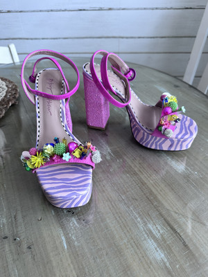 Betsey Johnson Jorden Women's Pink Sandal Sz 7.5 Glitter Sparkles Tiger Print