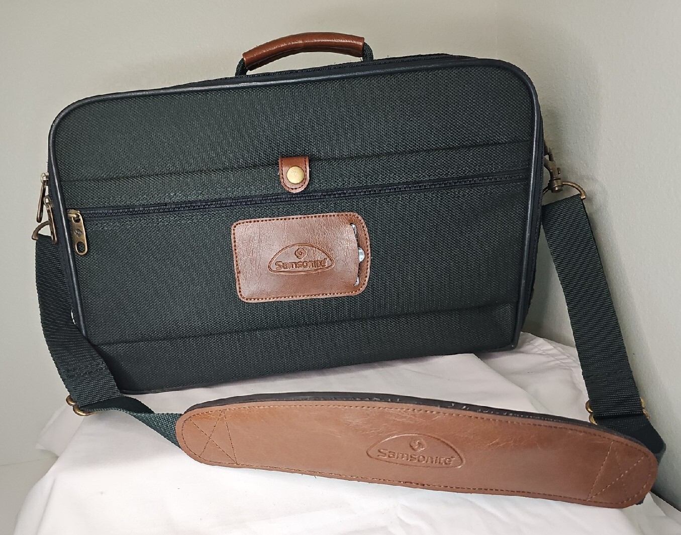 SAMSONITE Carry On Luggage Overnight Travel Shoulder Bag Dk. Green Brown Leather-image