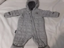 The North Face Thermo-Ball One-Piece Bunting Snow Suit Infant 3-6M