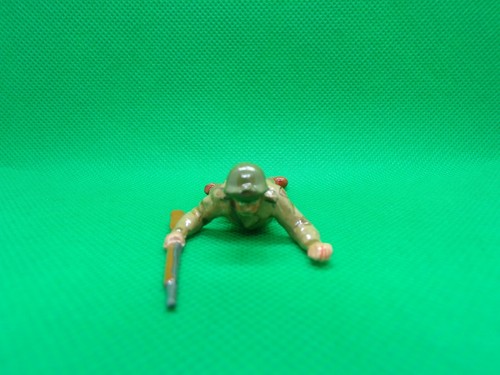 TIMPO AMERICAN US USA GI WW2 WWII METAL SOLDIER 1-32 54MM INFANTRY CRAWLING 2 - Picture 2 of 10