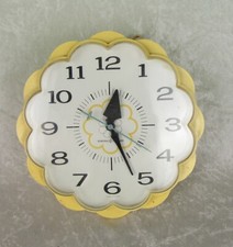GE General Electric Clock Model 2150 Yellow Daisy 1970's Vintage Electric 7 inch