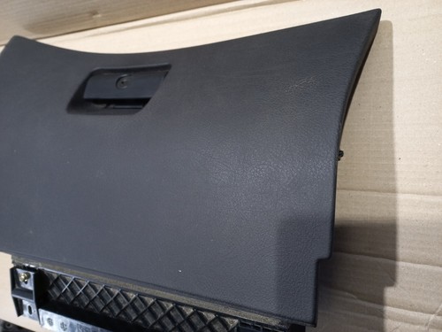 BMW E46 GLOVE BOX 8203822 BLACK LHD - Picture 2 of 11