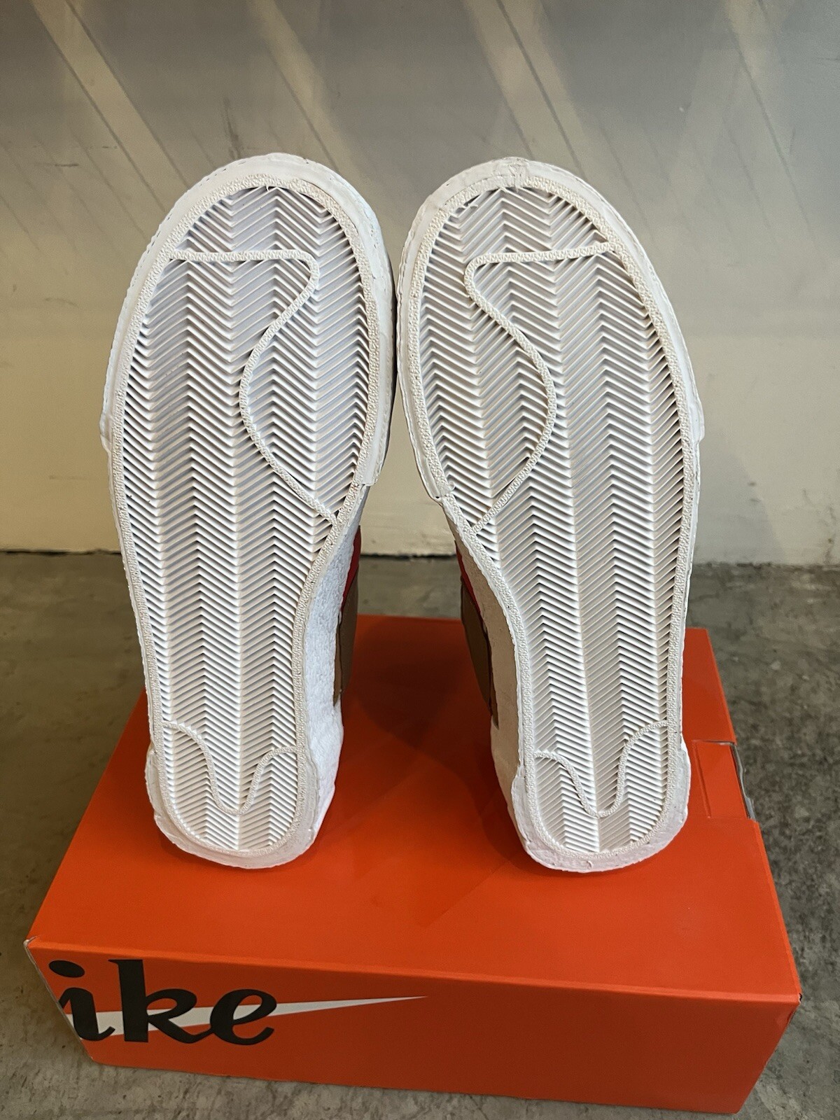 SACAI X NIKE Nike Sacai x Blazer Low British Tan taglia 11 DD1877 200 NUOVO Undercover Supreme