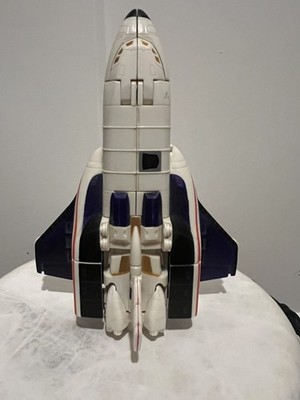 Transformers Universe Classics Generations ASTROTRAIN Triple Changer - Complete