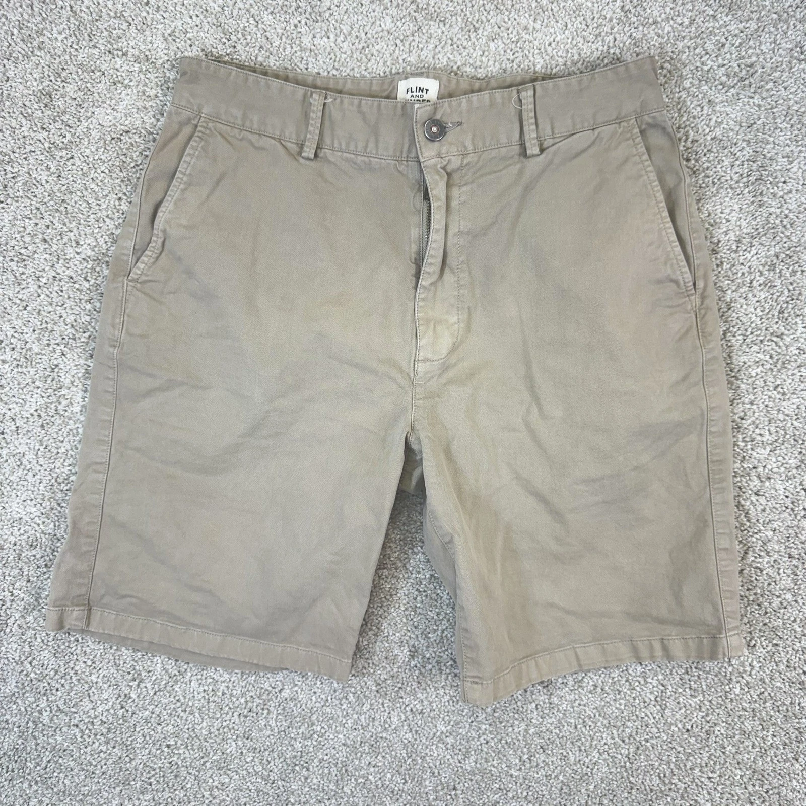 Flint and Tinder Chino Shorts Mens 33 Khaki Tan Stretch Cotton Twill Casual
Opens in a new window or