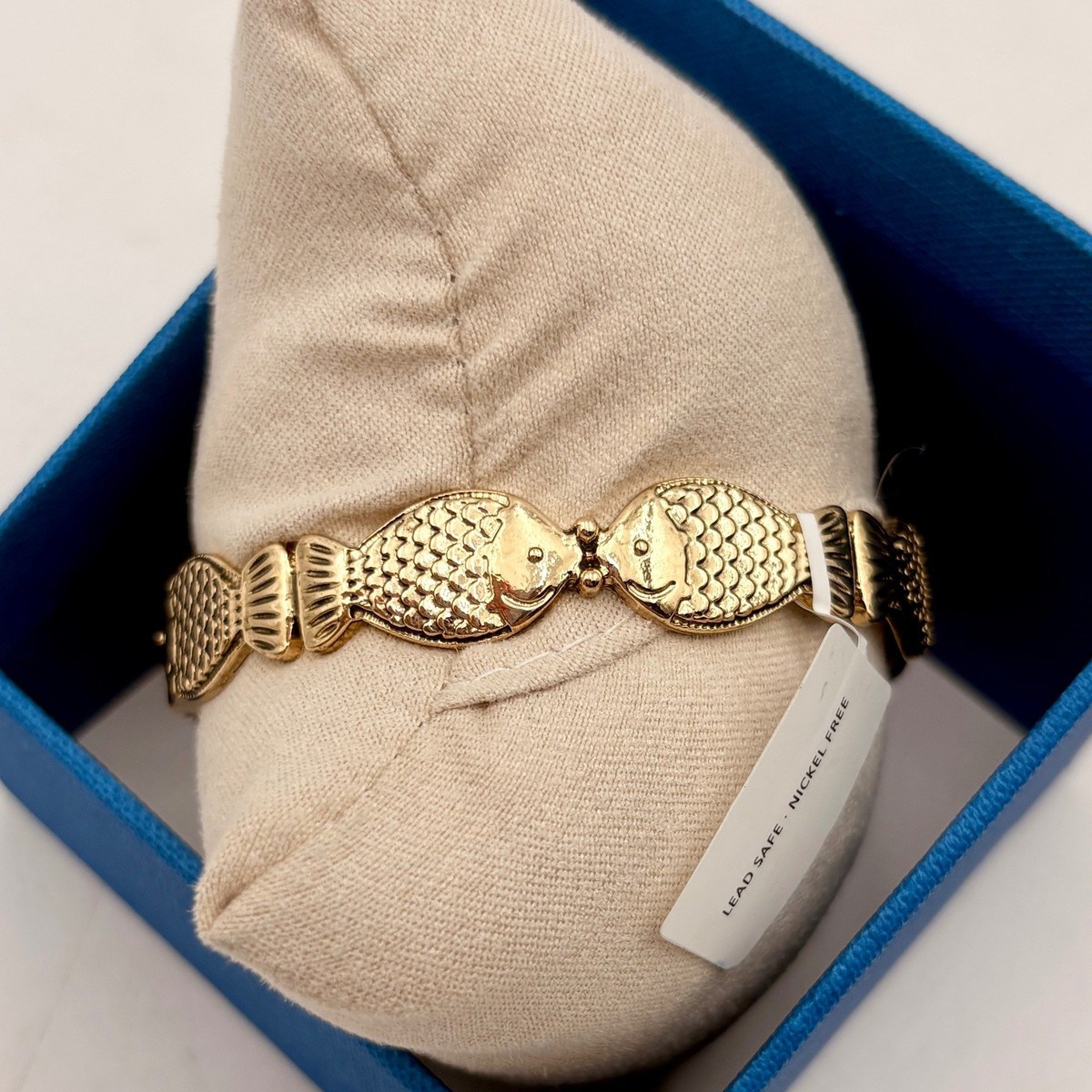 House of Harlow 1960 Gold Fish Hinged Bangle Bracelet  display picture 2