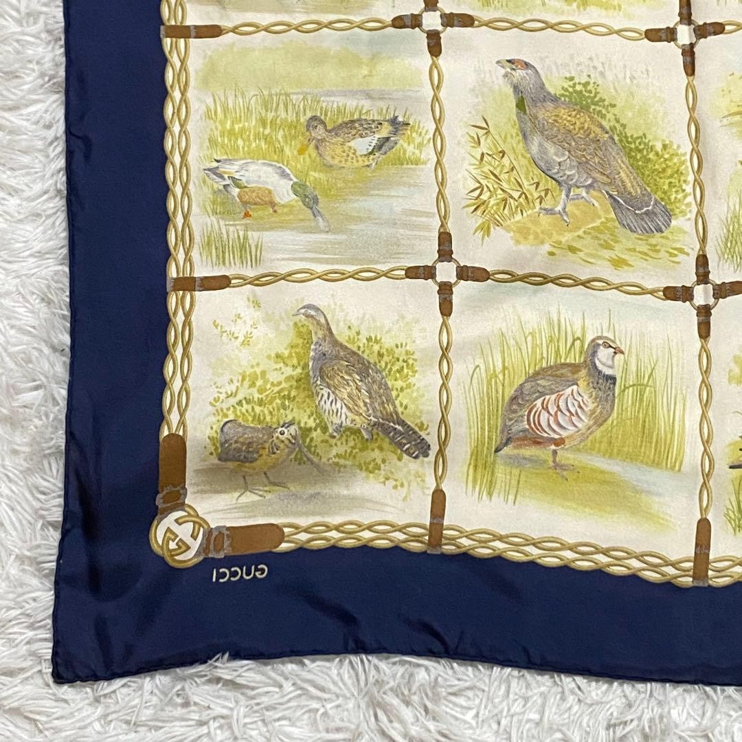 GUCCI Scarf Bird Square Interlocking - image 9
