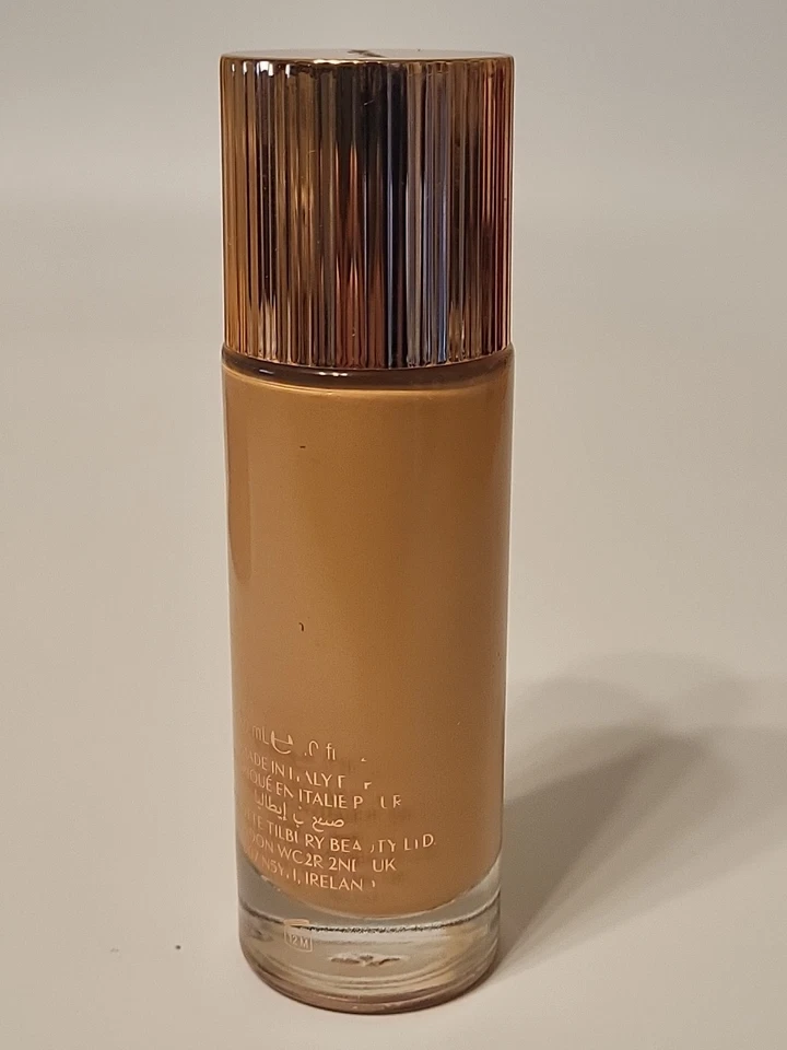 Charlotte Tilbury Hollywood Flawless Filter 5 TAN Scuffed Bottle Please Read - Image 4 of 4