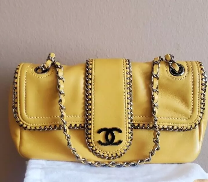 Chanel Madison flap yellow 💛 bag