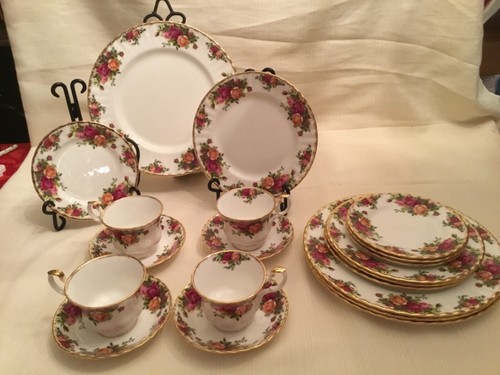 Royal Albert Old Country Roses 4 place settings - 5 pieces per setting NWOT - Picture 2 of 7