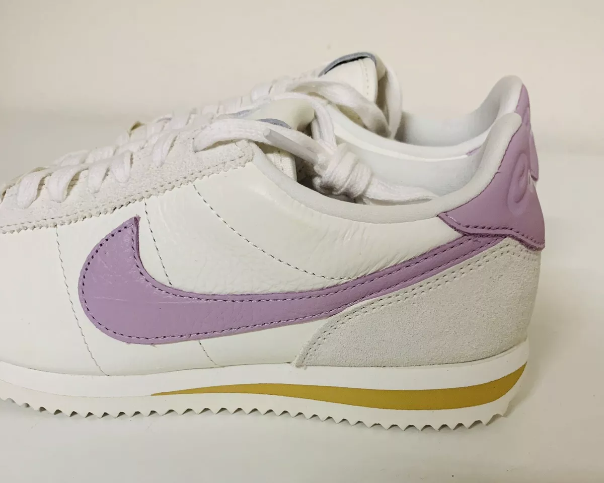 Nike Cortez SE Women s Sz 7 Sail Iced Lilac Club Gold Sneakers FJ4608 133 NEW