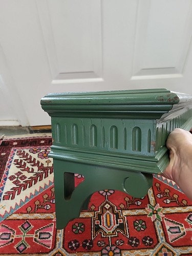 Vtg Green Ethan Allen Distressed Wall Shelf 28 X 8 X 9.5 - Picture 8 of 12