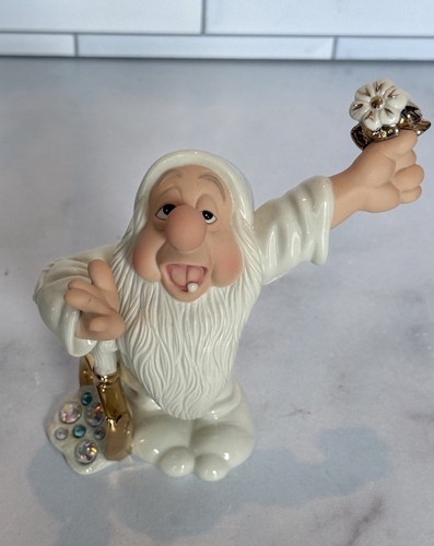 Disney Showcase Retired Lenox Sleepy Snow White Figurine #6268 Handcrafted - 第 2/8 張圖片