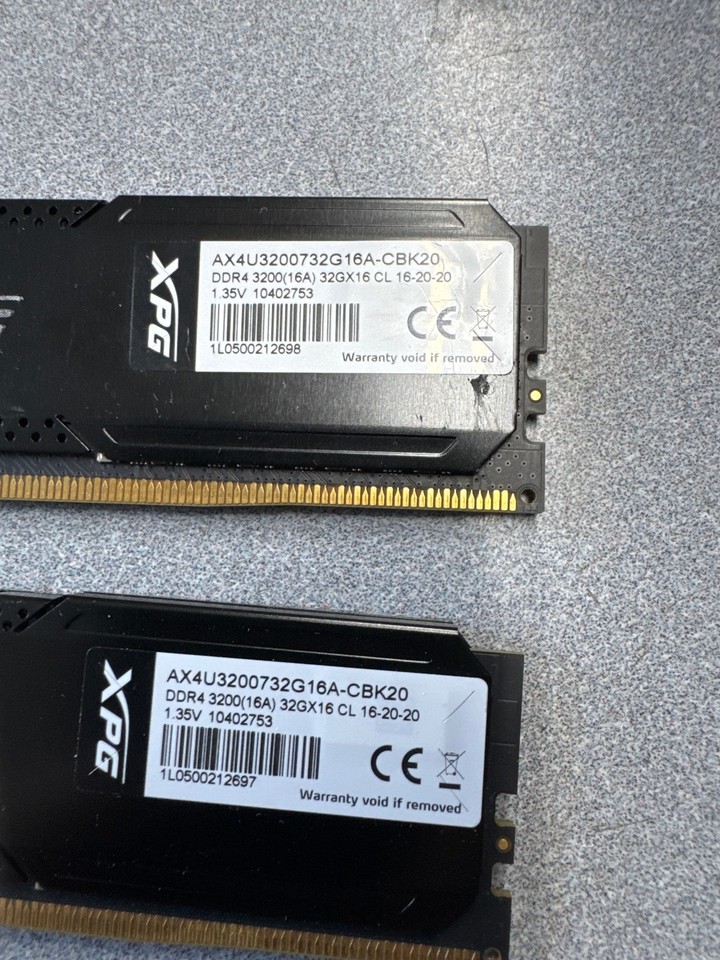 XPG GAMMIX D20 AX4U3200732G16A-CBK20 64GB (2x32GB) DDR4 3200MHz CL16 ...