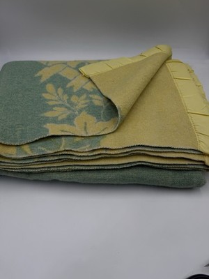 J C Penney Golden Down? Light Green/Yellow Wool Blanket 84  X 59 