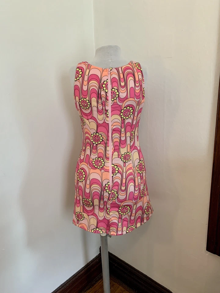 Vestido Vaina Retro Paz Pierna Avenida Mini Mod Vestido Pequeño Psicodélico Rosa Groov Foto 4 de 4