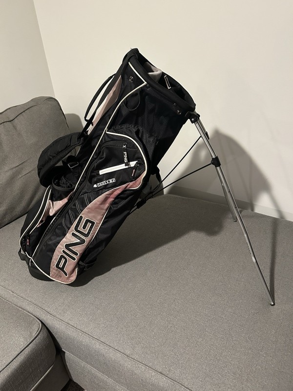 Ping 4 Under Lightweight Stand Carry Golf Bag 4 Way Divider. Red Black.