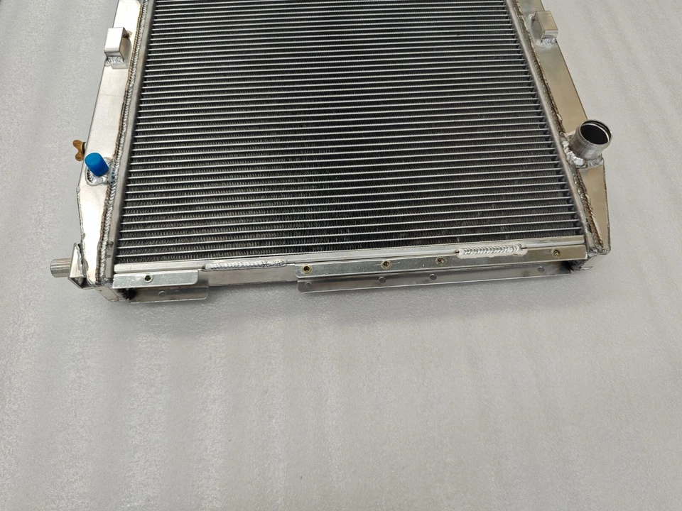 Радиатор подходит для Rolls-Royce Silver Spirit 86-88, Bentley Mulsanne S 6,8 л V8 1987-92 - Изображение 4 из 4