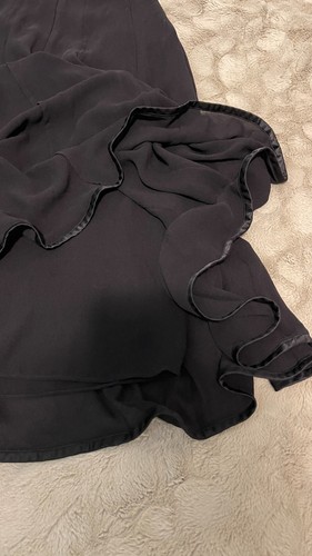 Donna Karan New York atemberaubender minimalistischer schwarzer Seidenglockenrock Gr. 6 neu mit Etikett - Bild 10 von 12