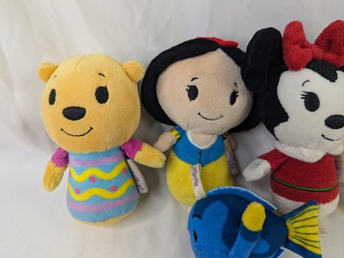 Lote de juguetes de peluche Hallmark Itty Bittys Pooh Minnie Dory Blancanieves - Imagen 3 de 9