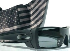 NEW Oakley BATWOLF Black Matte USA Flag Tonal BW POLARIZED Gray Sunglass 9101