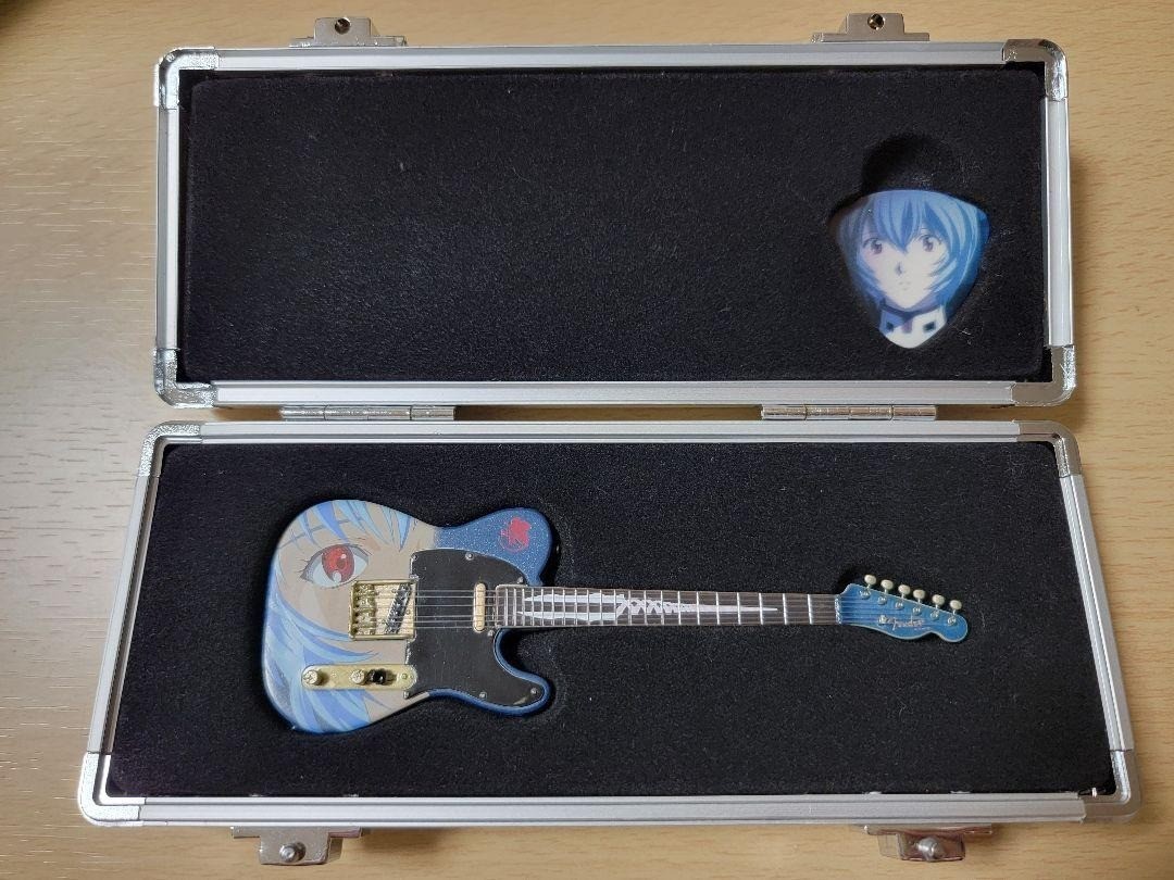 Evangelion EVA Rei FENDER Ayanami Model Guitar 1/8 Figure