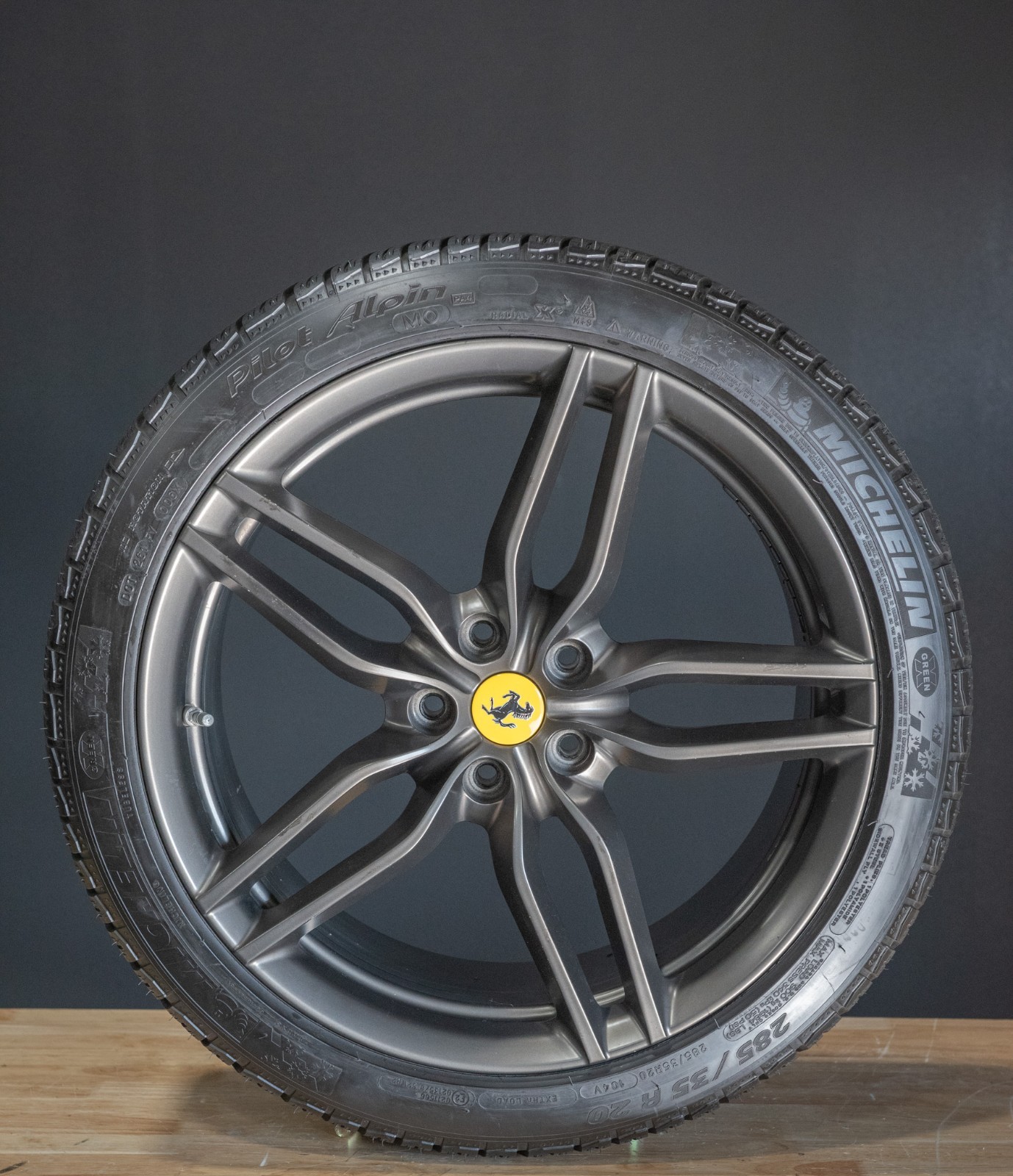 Ferrari GTC4Lusso Wheel