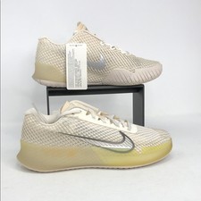 Nike Court Air Zoom Vapor 11 HC Gold Flair Premium Women  s Tennis Shoes - Size 8