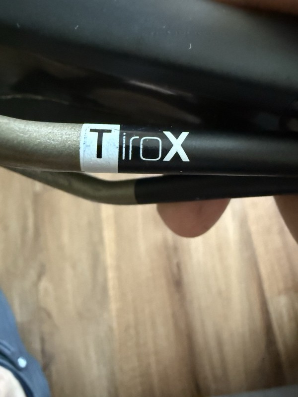 Prologo Scratch 2 TiroX 143ｍｍ Bicycle Saddle