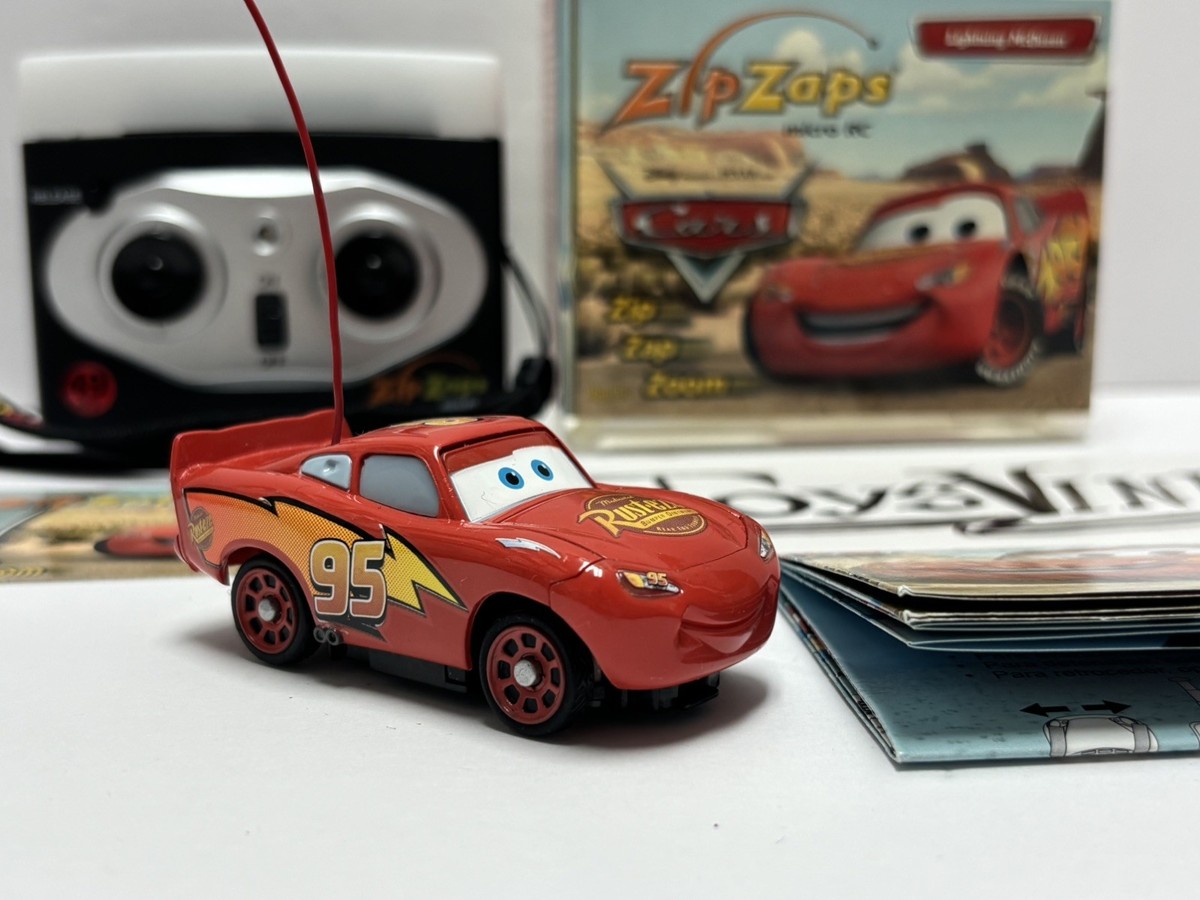 Lightning McQueen Cars ZipZaps Disney Pixar Micro RC Wireless