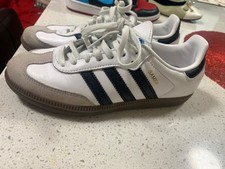 Samba adidas white and black size 4 grade school
